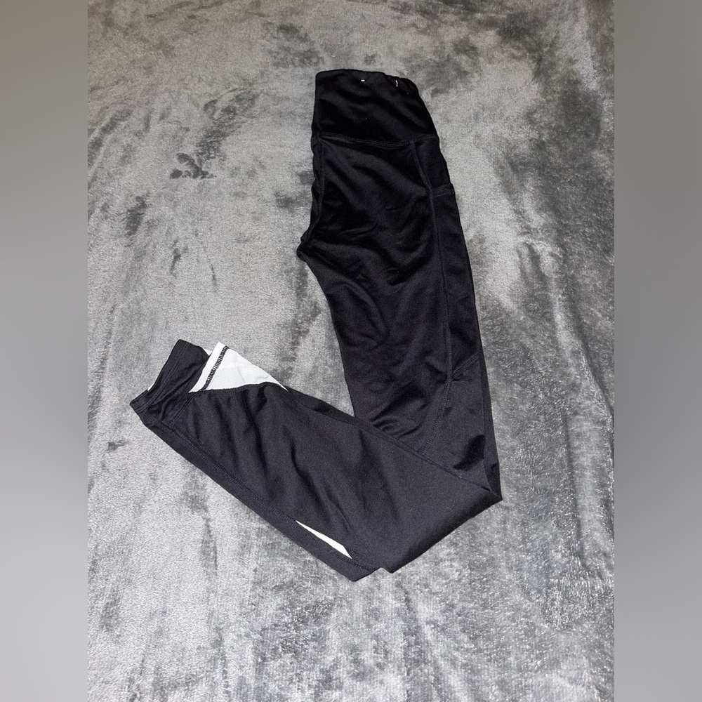 Black leggings
